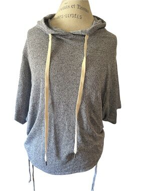 White Birch Boutique Long Time Gone Short Sleeve Knit Hooded Shirt Womens Med